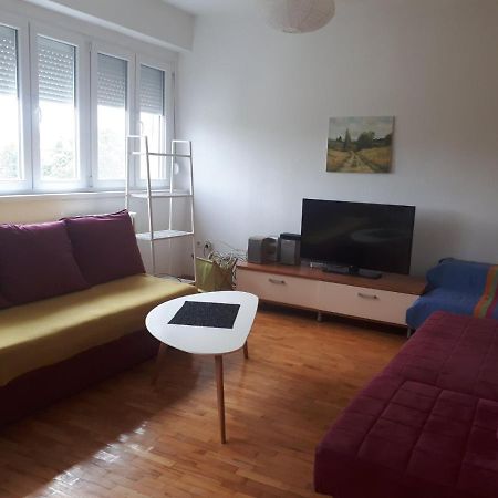 Viva Apartment Skopje Bagian luar foto