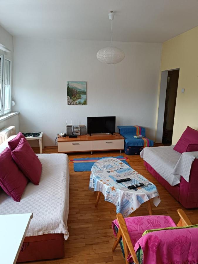 Viva Apartment Skopje Bagian luar foto
